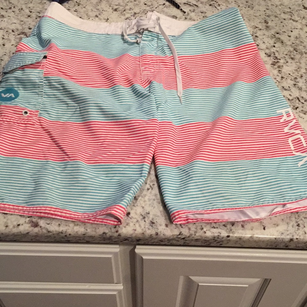 RVCA SWIM TRUNKS
